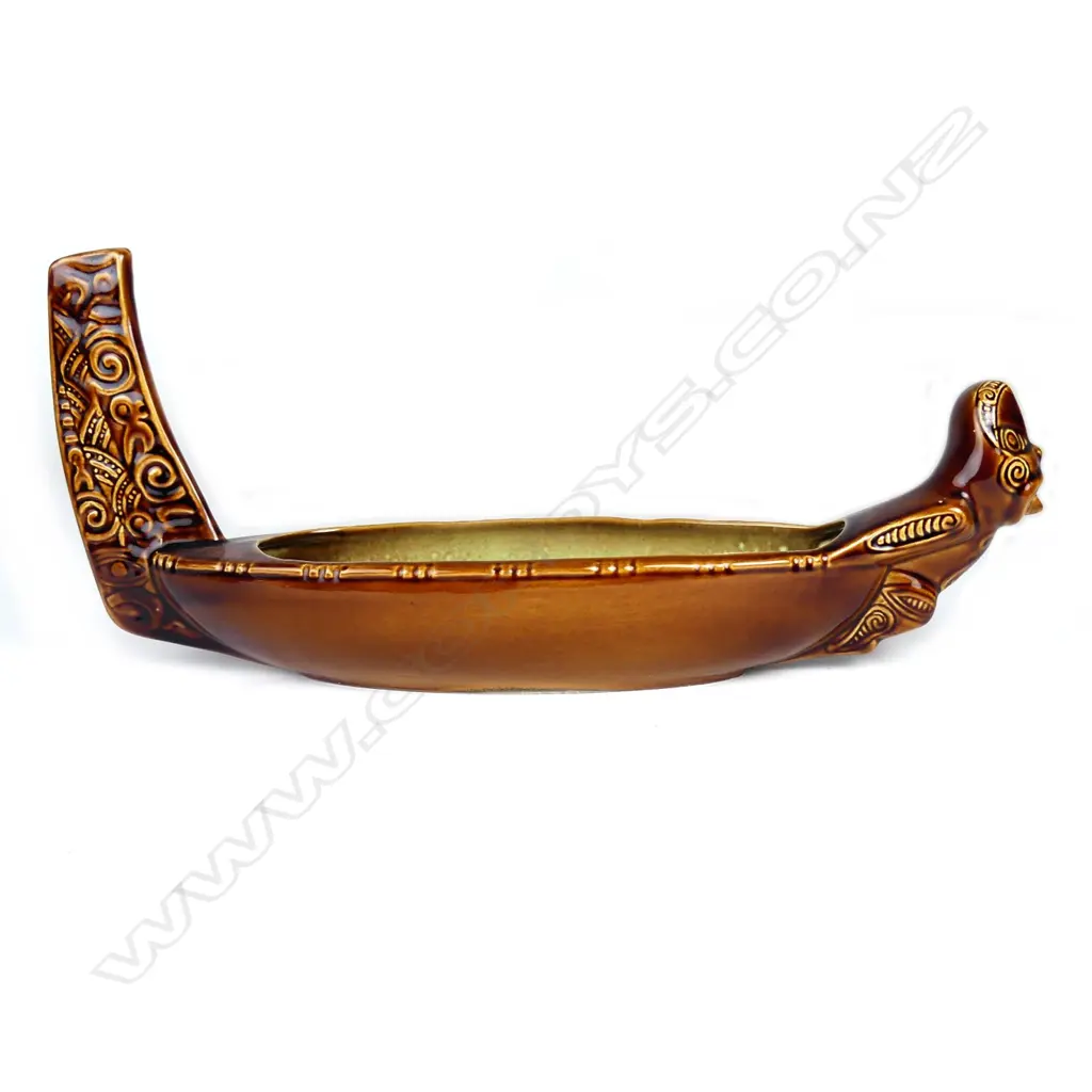 Crown Lynn rare Wharetana Maori Art Pottery model Waka Canoe Image 1++