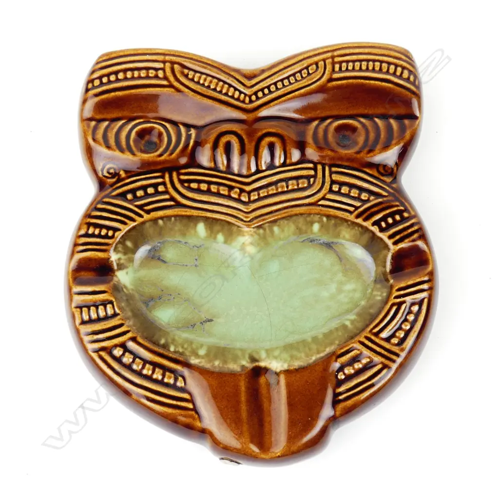 A Crown Lynn Wharetana Hei Tiki ashtray Image 1++