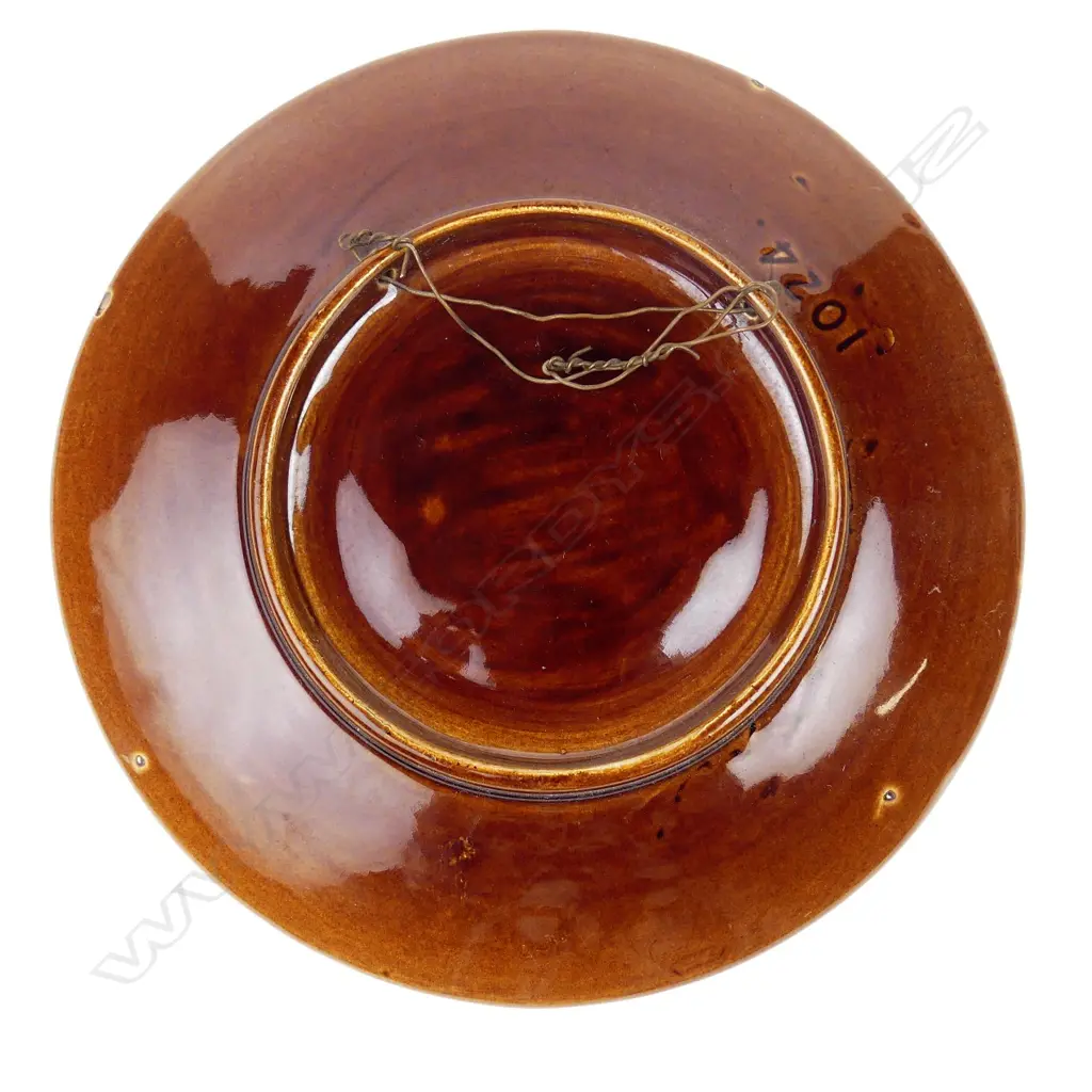 A Crown Lynn Wharetana Art Pottery ware small wall plaque Image 1++