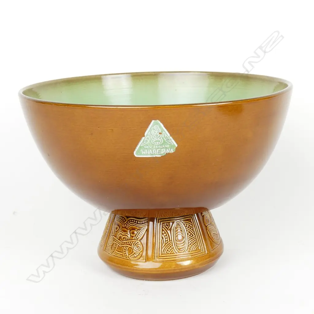 A Crown Lynn Wharetana pedestal bowl Image 1++
