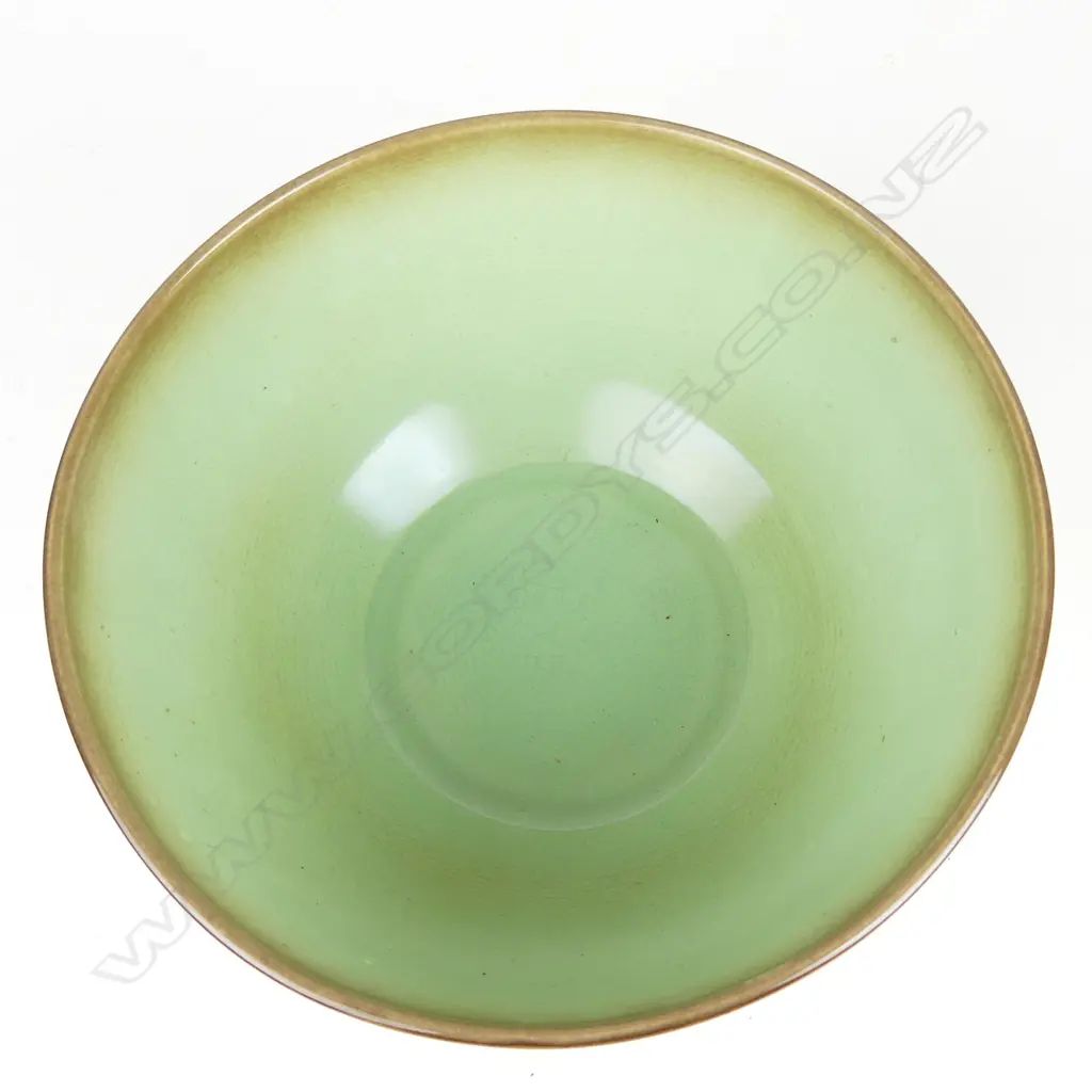 A Crown Lynn Wharetana pedestal bowl Image 1++
