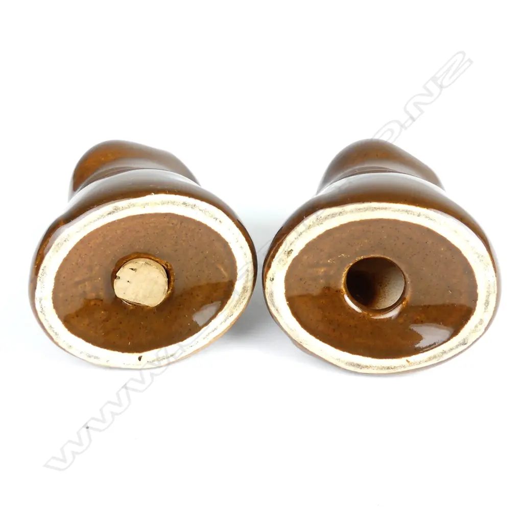 A pair of rare Crown Lynn Wharetana Maori Art Pottery salt and pepper shakers Image 1++