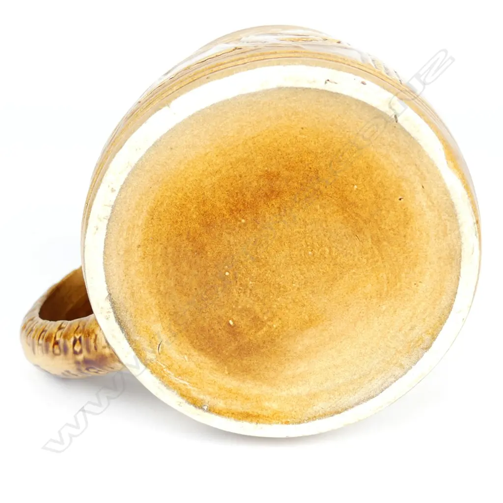 A Crown Lynn Wharetana Maori Art Pottery 'Ruru and Weku' drinking mug Image 1++