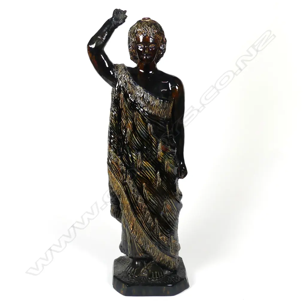 A rare Peter Hutson & Co. large sculpted pottery figure of a Maori wahine Image 1++