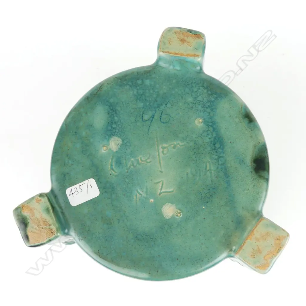 An Olive Jones Maori decorated cylindrical table jardiniere Image 1++