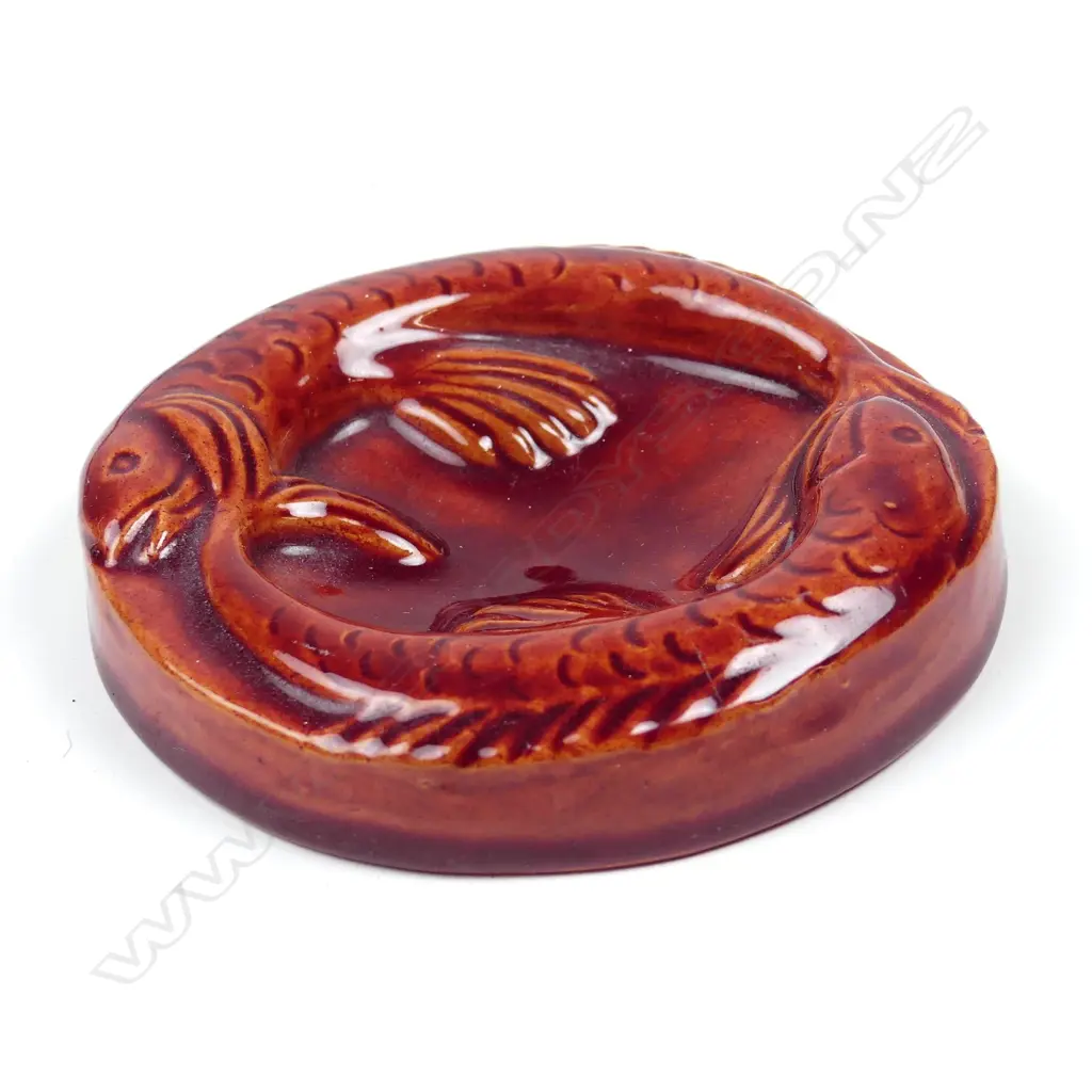 Olive Jones sculpted twin fish pin dish Image 1++