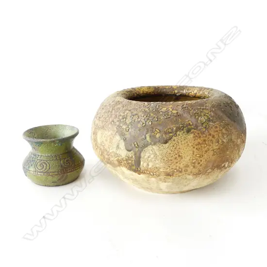 Two Briar Gardner vases