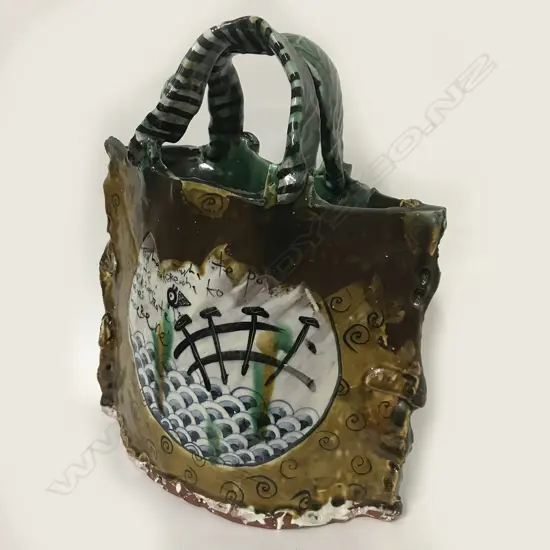 An Aaron Scythe ceramic kete 'Te Aroha Oribe’