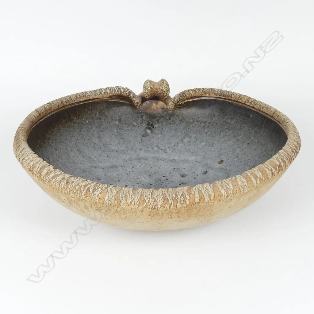 A large Len Castle 'Avian' bowl Image 1++