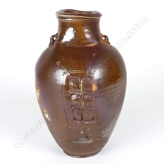 A Chester Nealie anagama vase