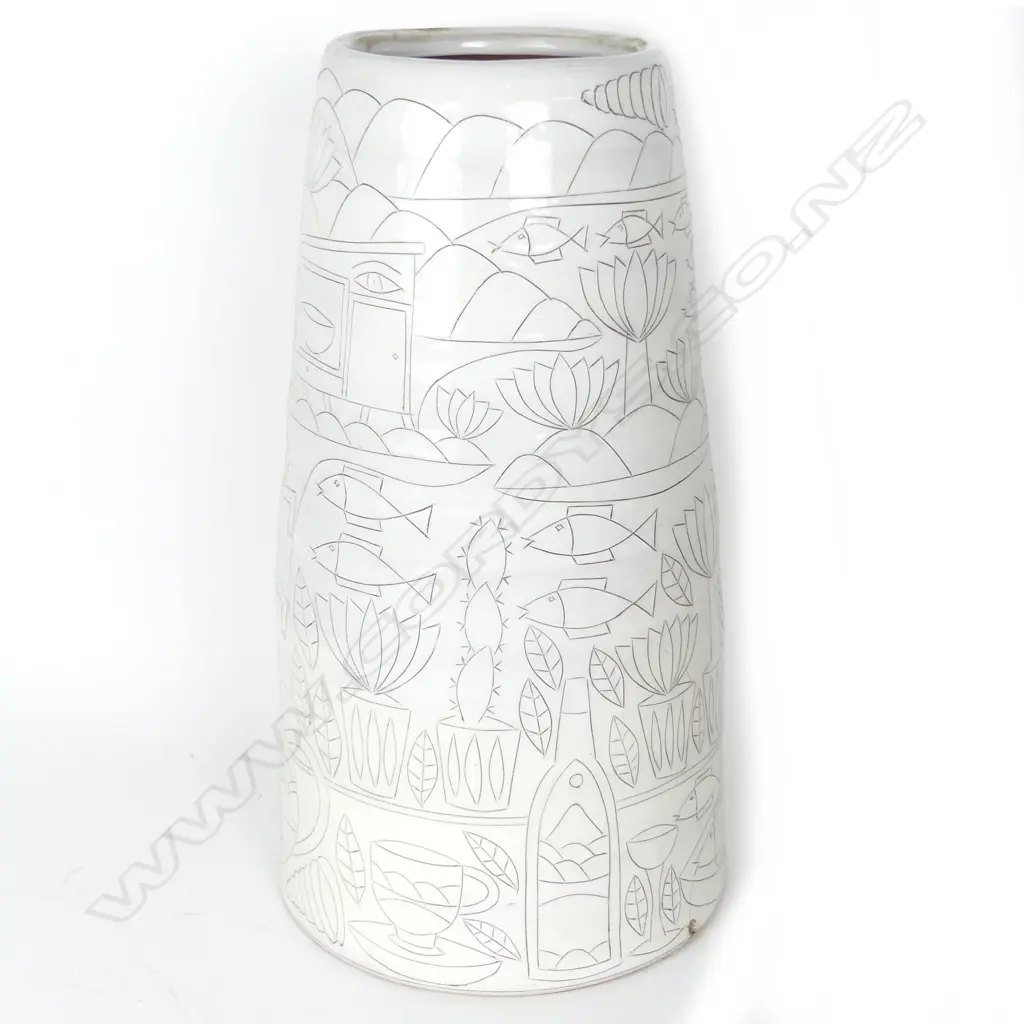 A large Stewart Fulljames (Rewa Gallery) whiteware tapering vase Image 1++