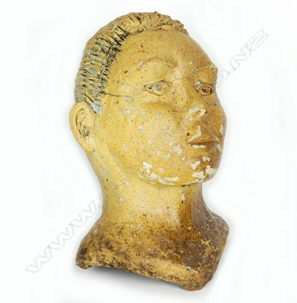 A vintage studio art sculpted terracotta head Image 1++