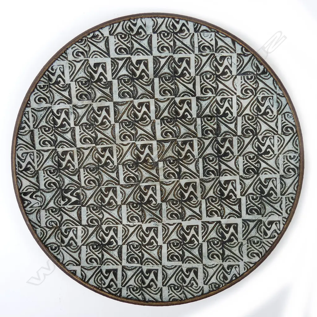 A wall charger by Steven Scholefield (Rocket Pottery) Image 1++