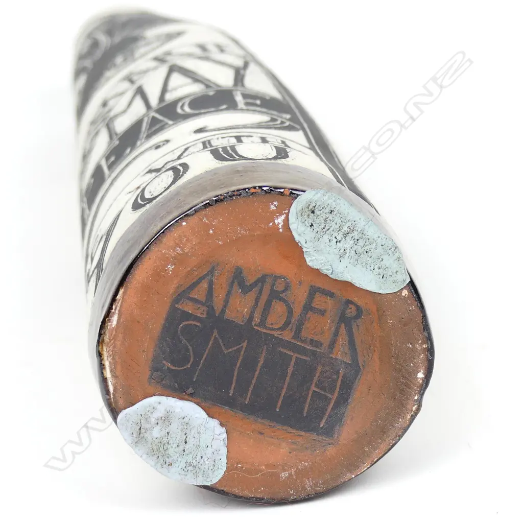 An Amber Smith vessel Image 1++