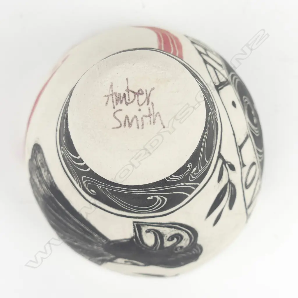 An Amber Smith contemporary studio pottery 'Tinkling Bowl' Image 1++