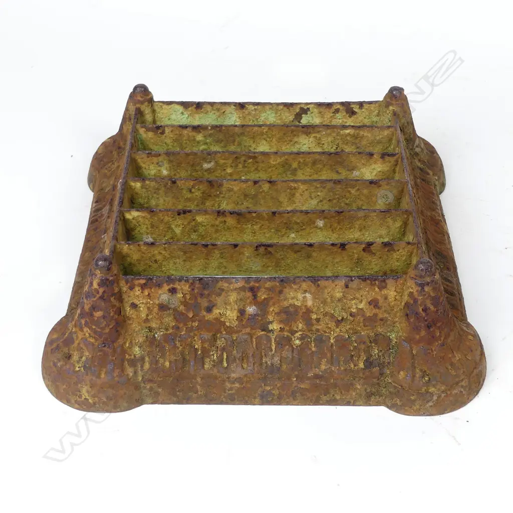 A Victorian cast iron boot scraper Image 1++