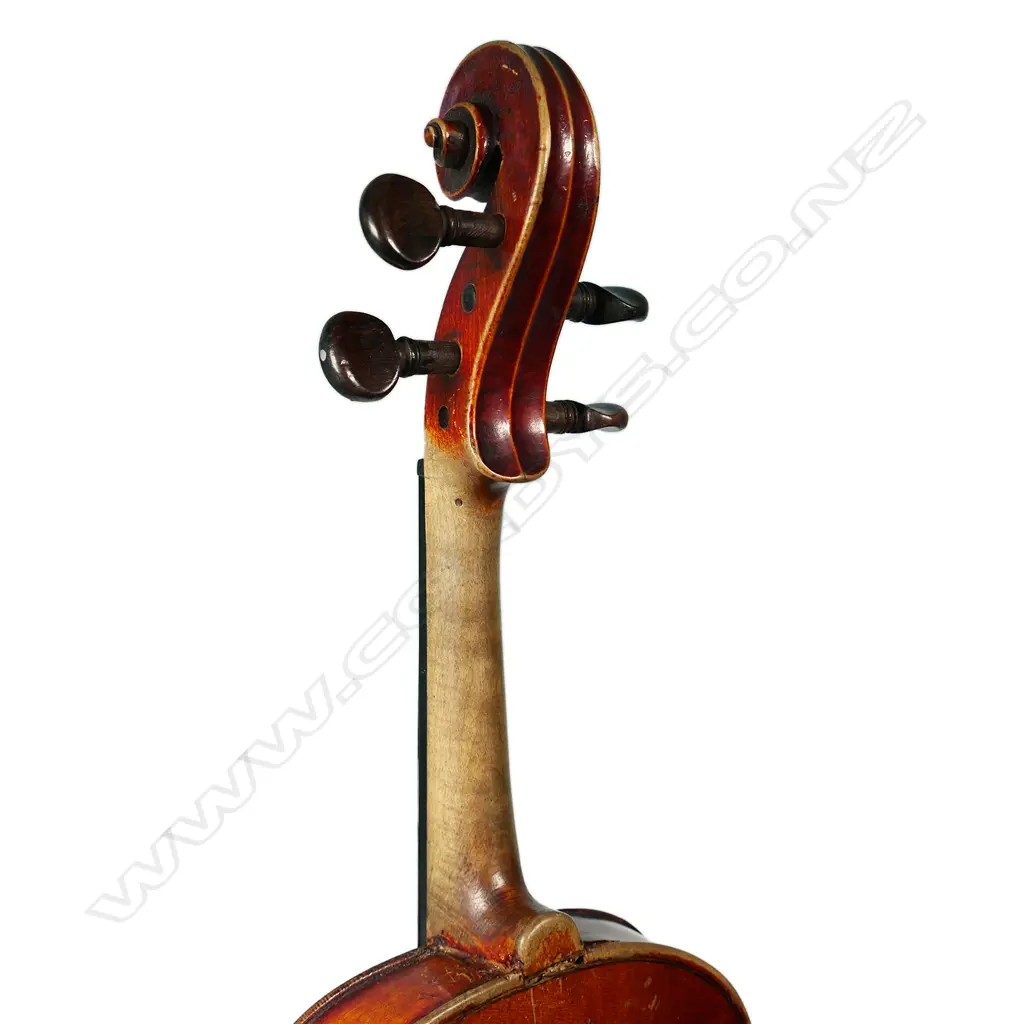 An old violin in case Image 1++