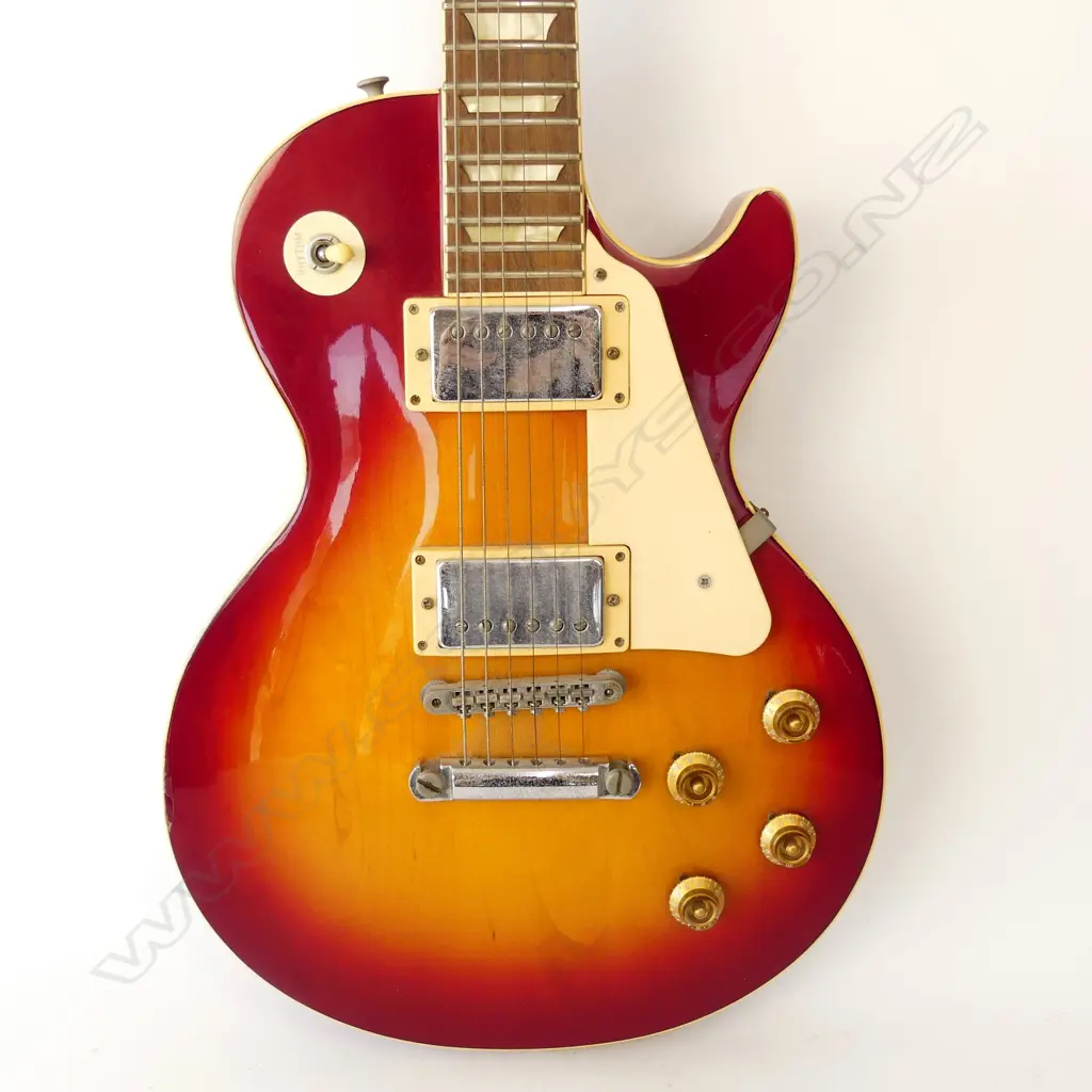 Yamaha Lord Player LP400 electric guitar Image 1++