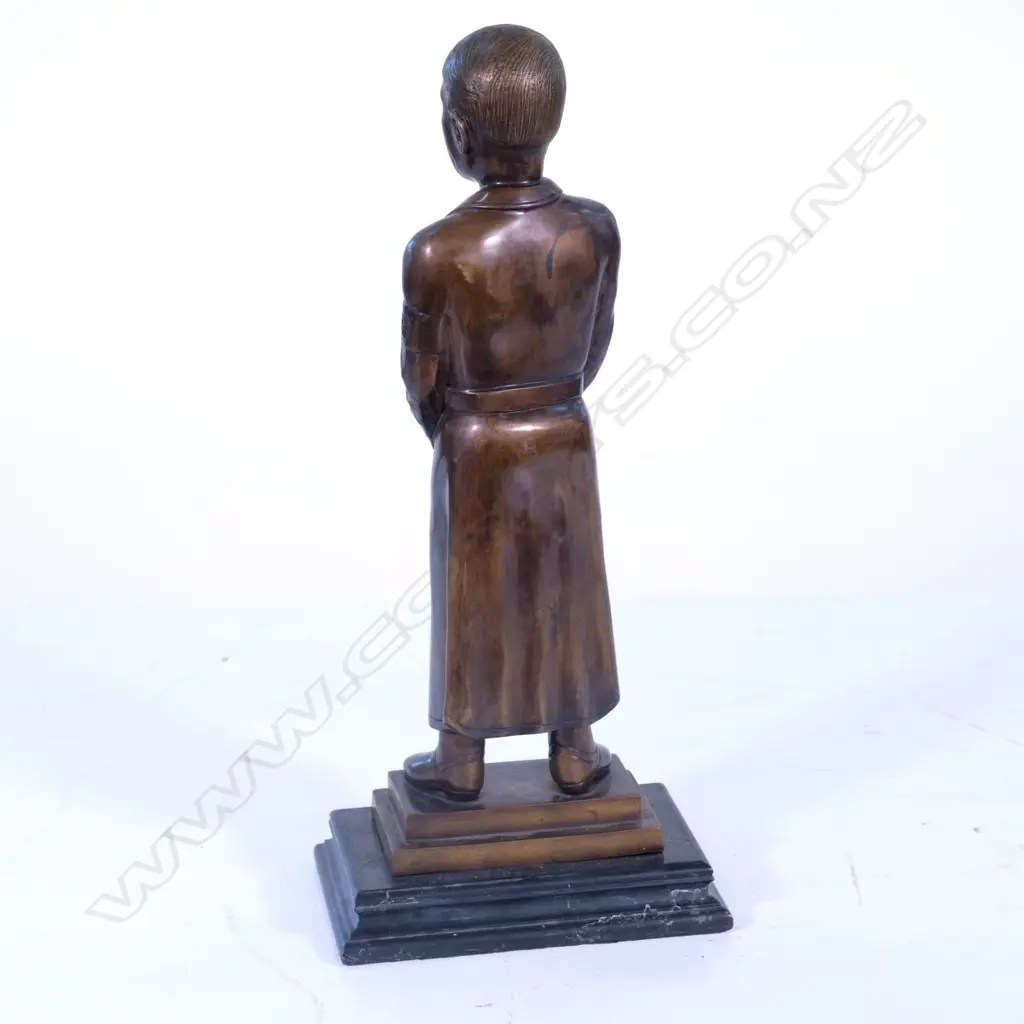 A bronze of Adolf Hitler Image 1++