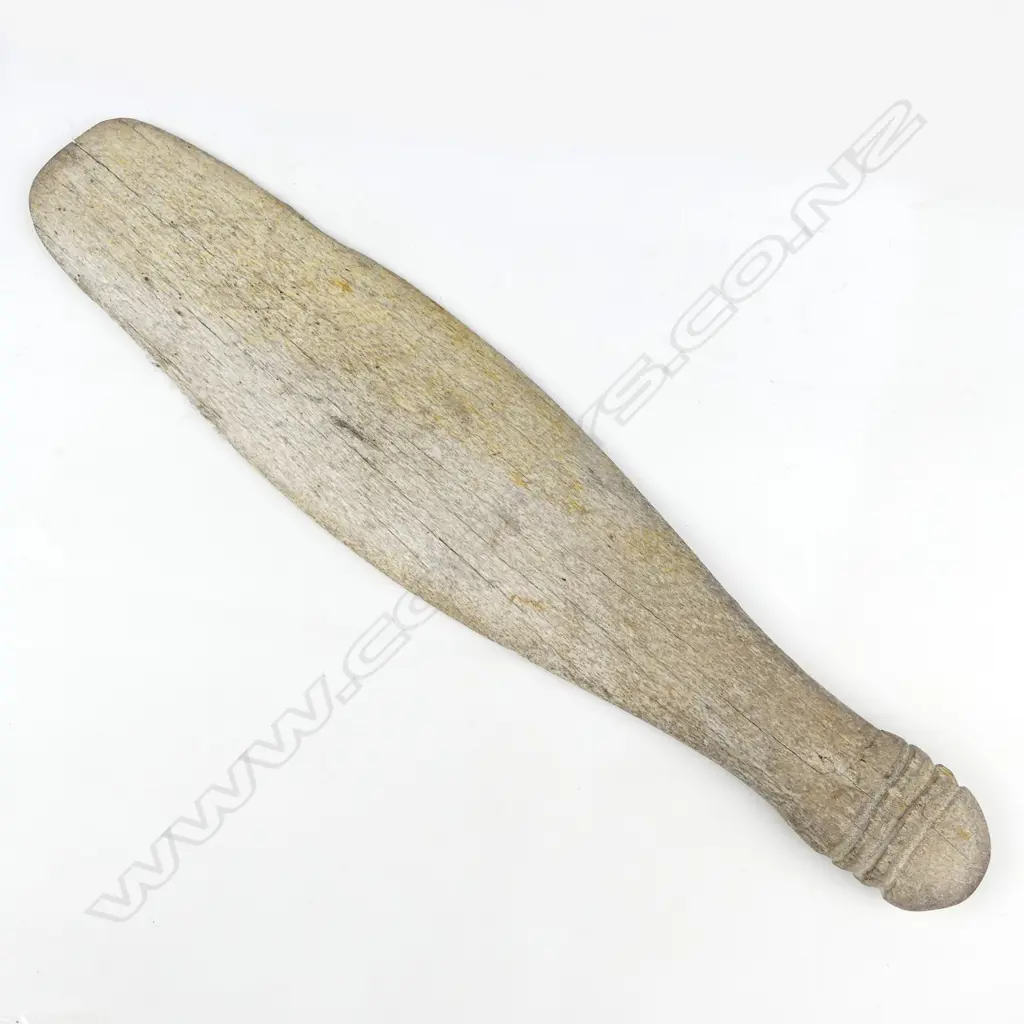 An old Maori whalebone patu Image 1++