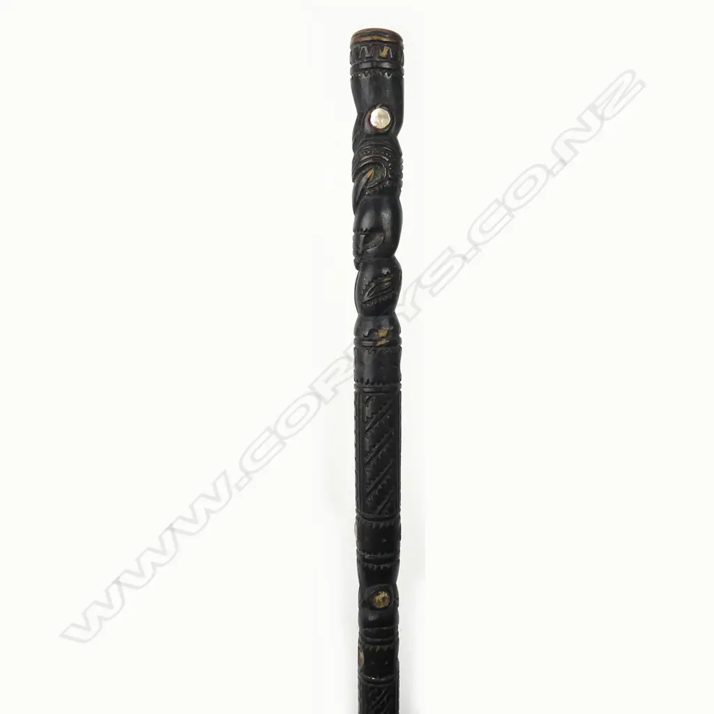 An early/mid-20thC Maori carved tokotoko/walking stick Image 1++