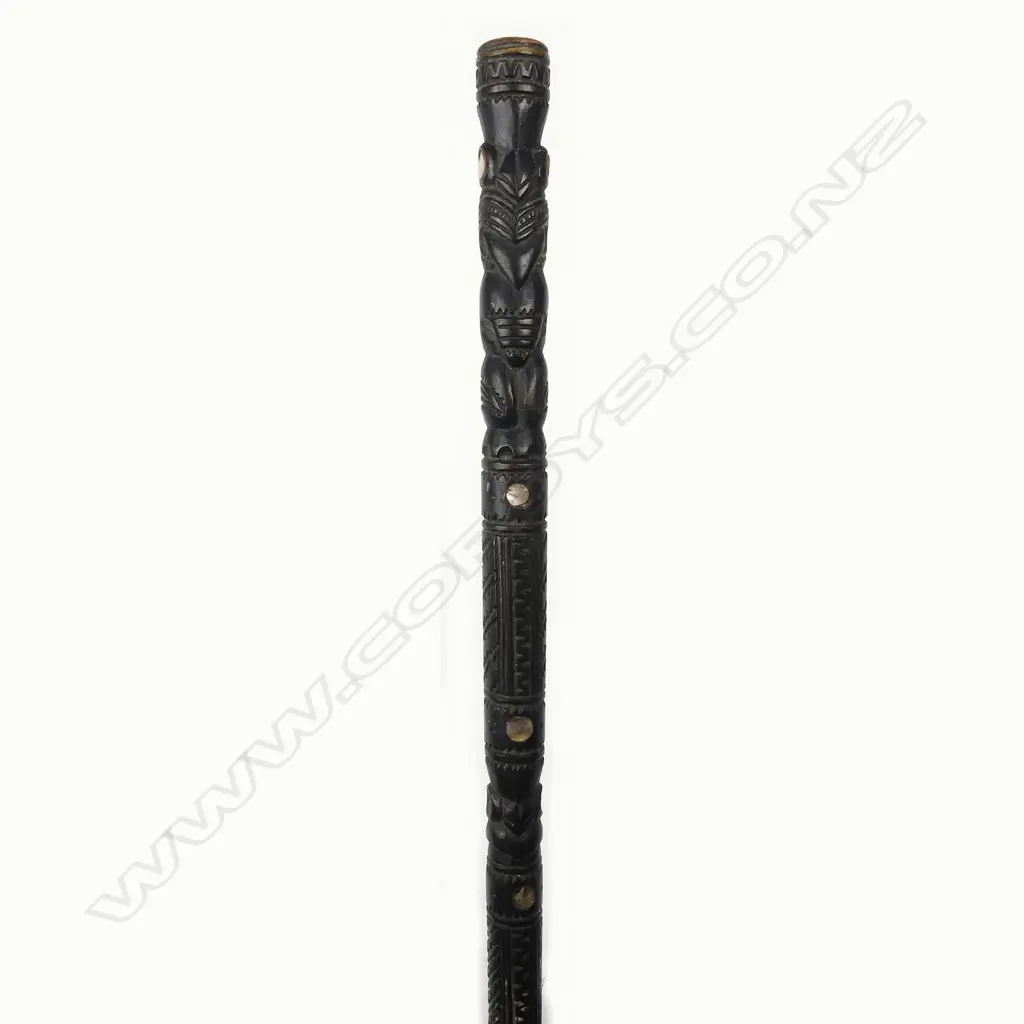 An early/mid-20thC Maori carved tokotoko/walking stick Image 1++