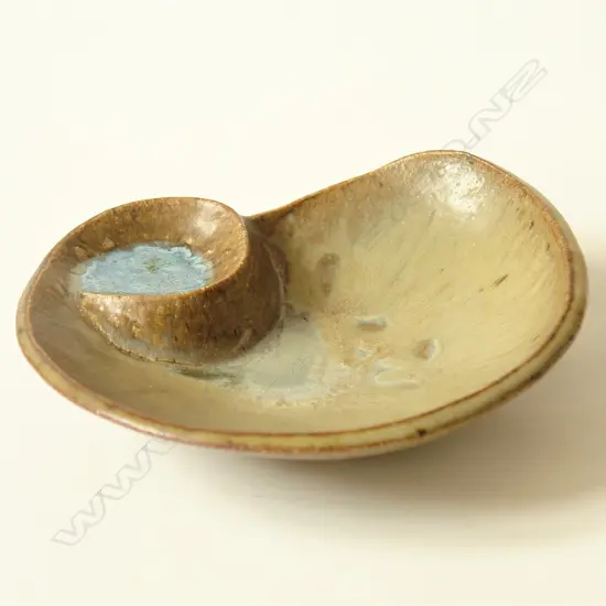 Jim Greig sculpted 'unfolding form' stoneware bowl