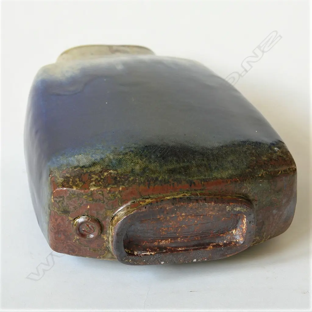 Doreen Blumhardt stoneware slab vase Image 1++