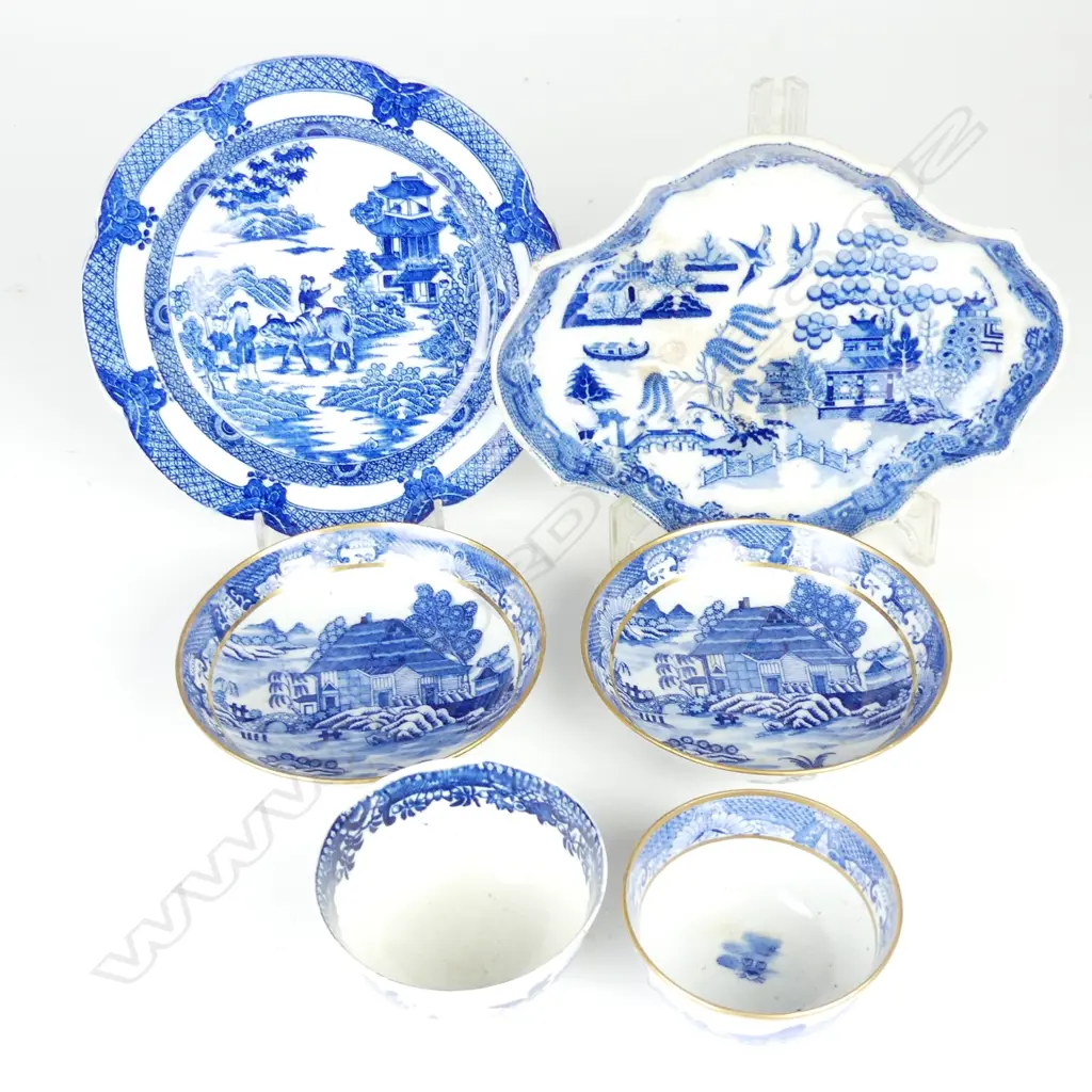 Six pieces of 18th/19thC English blue and white china Image 1++