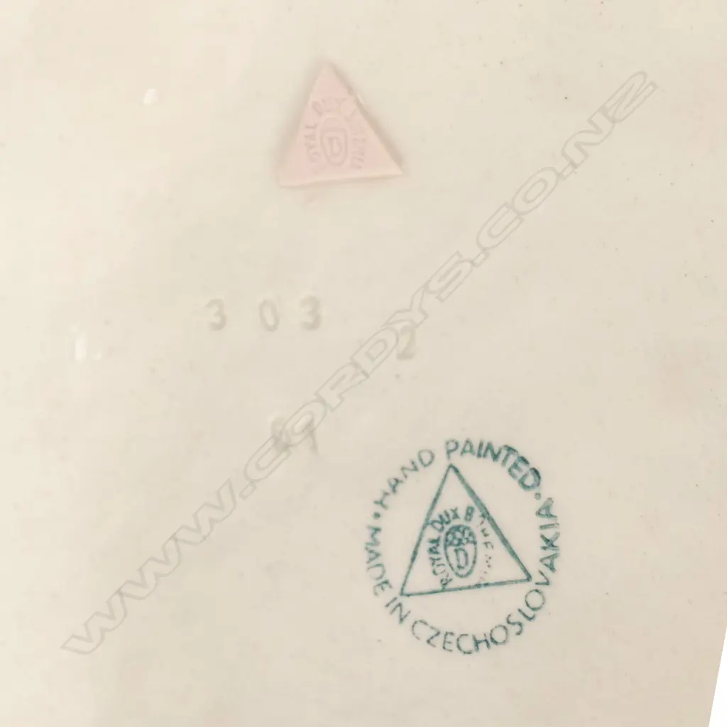 A Royal Dux china group of two hounds Image 1++