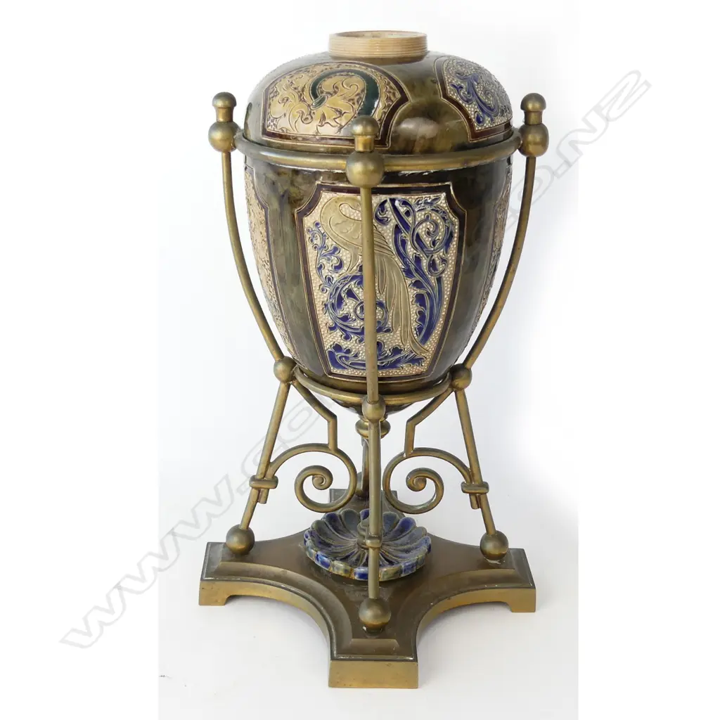 A Doulton Lambeth stoneware oil lamp decorated by Mark V. Marshall Image 1++