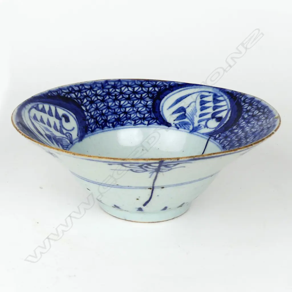 An old Chinese blue and white flared bowl Image 1++