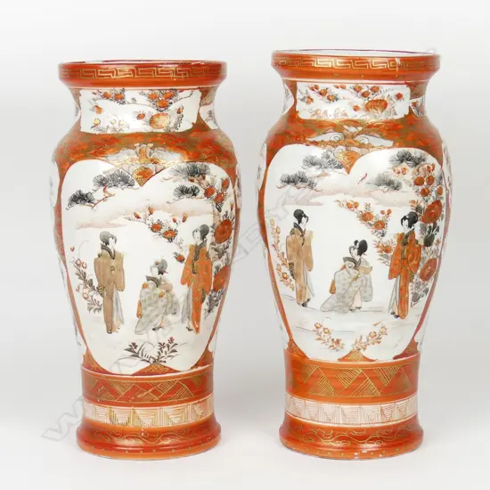 A pair of early 20thC Japanese Kutani vases