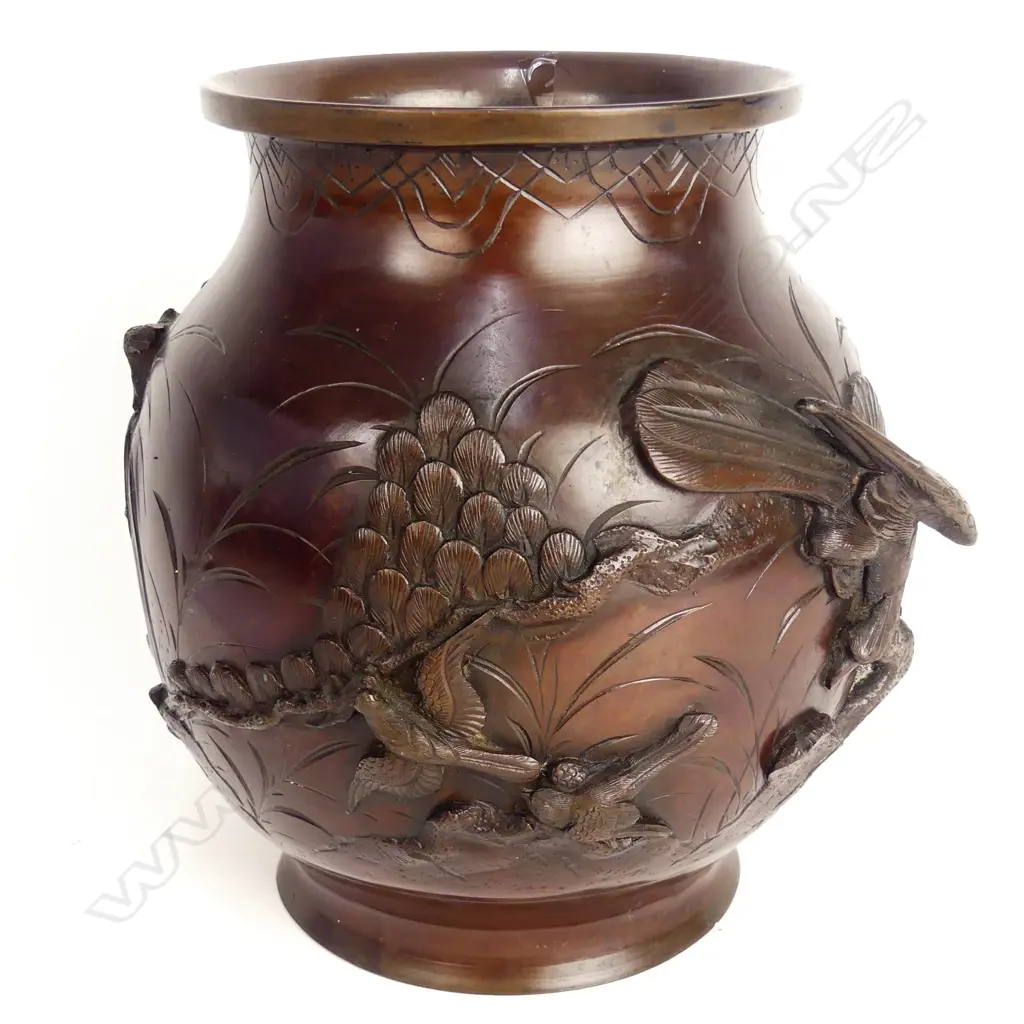 A Japanese Meiji period bronze vase Image 1++