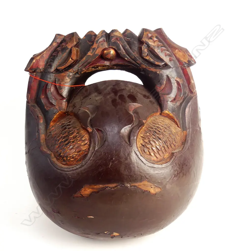 A large Japanese carved and lacquered wooden slit gong Image 1++