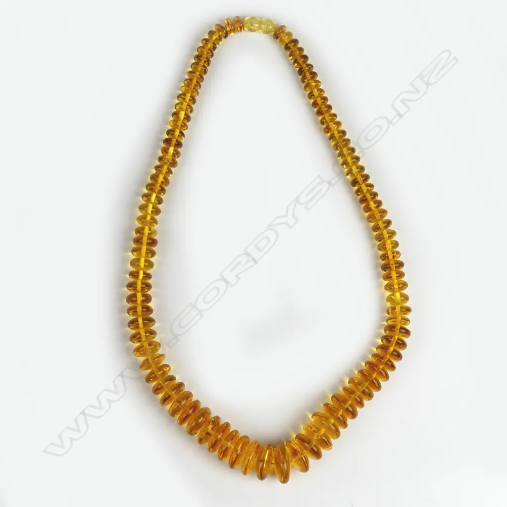 A vintage Baltic amber bead necklace Image 1++
