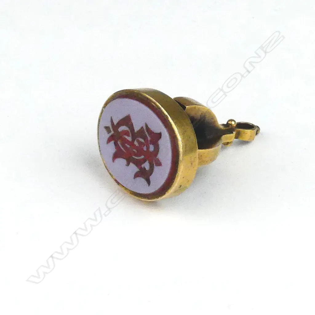 A 15ct. gold Arts & Crafts style fob seal Image 1++