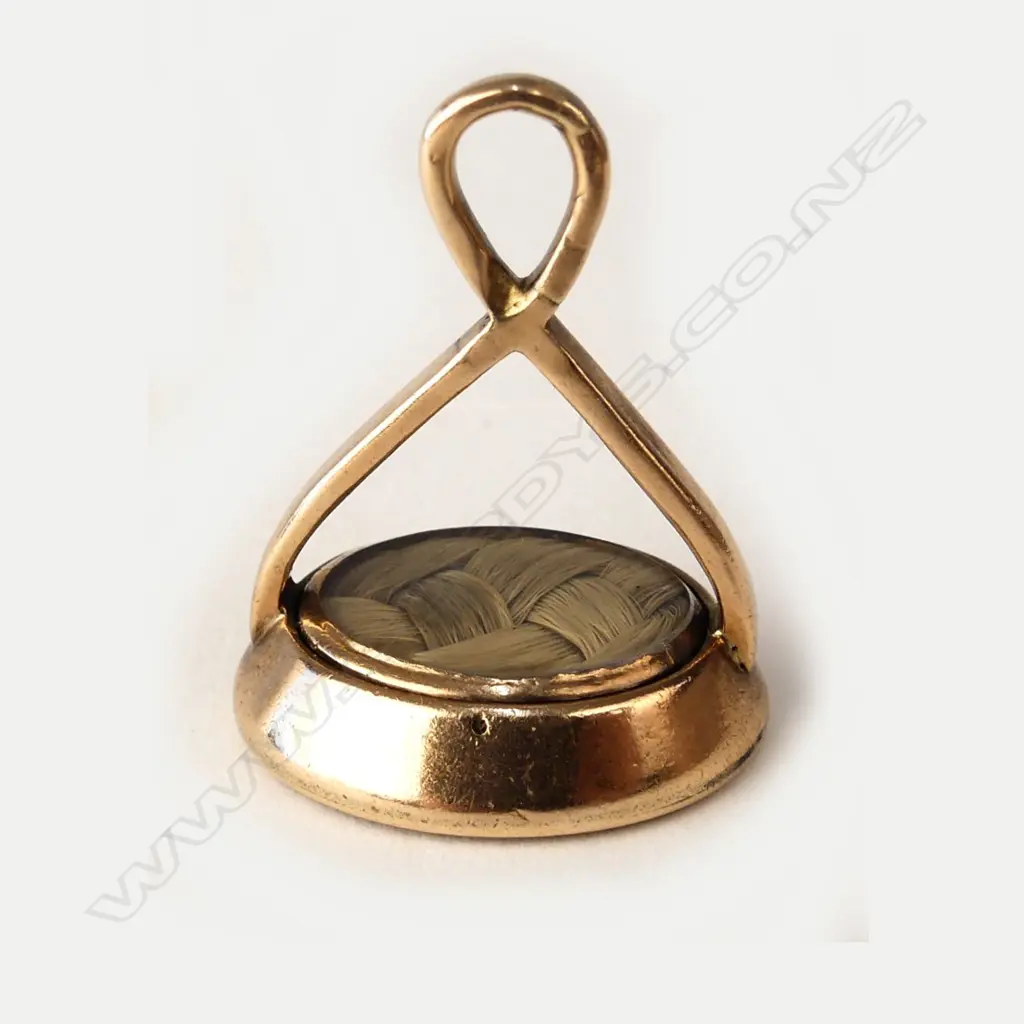 A 15ct rose gold mourning seal Image 1++