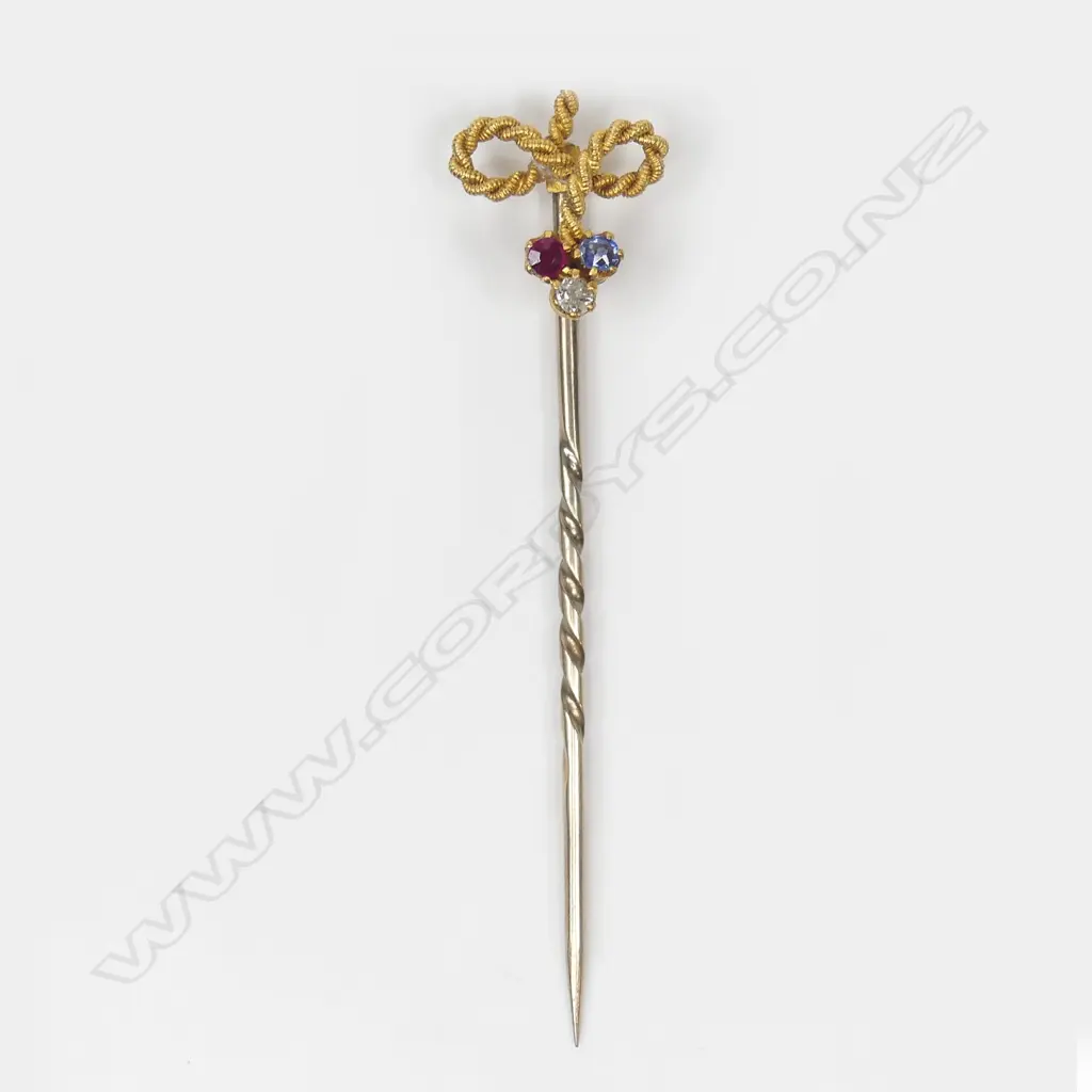 A 9ct gold stick pin Image 1++