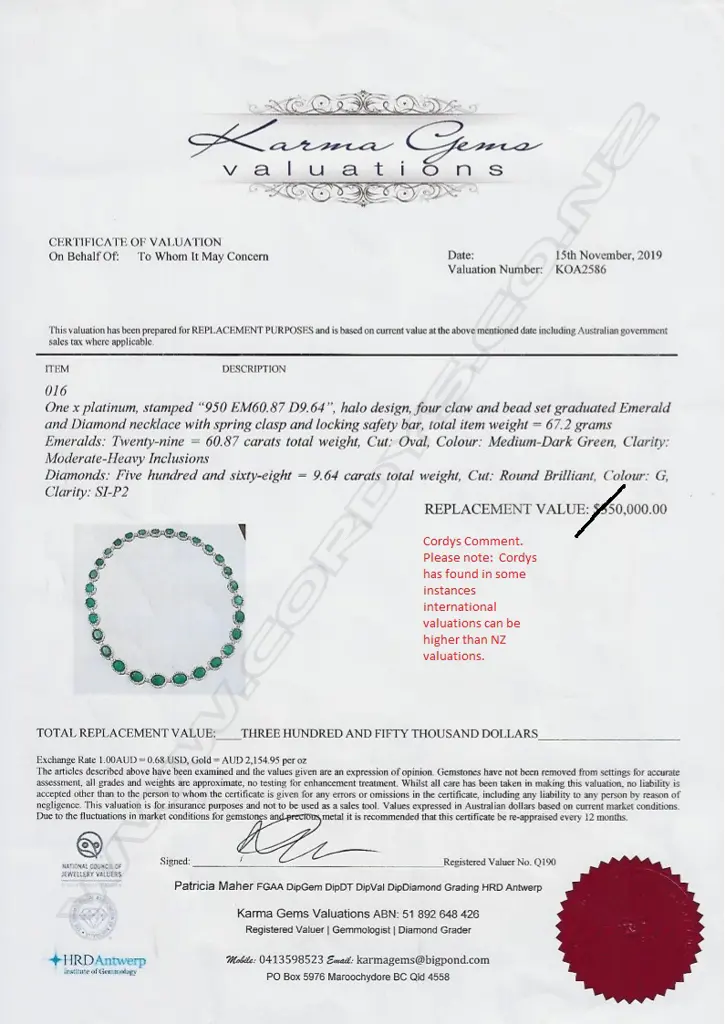 A platinum emerald and diamond necklace Image 1++