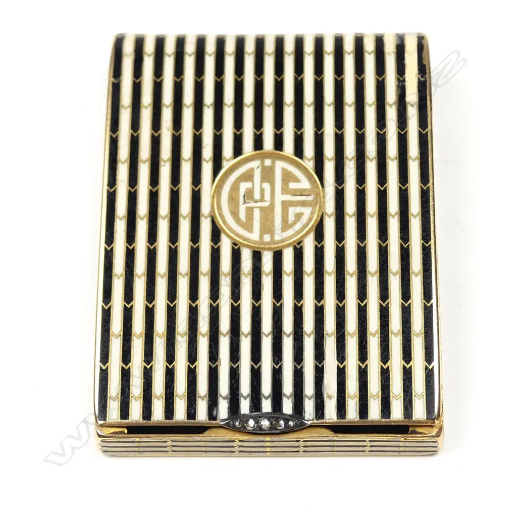 An 18ct gold Cartier match safe Image 1++