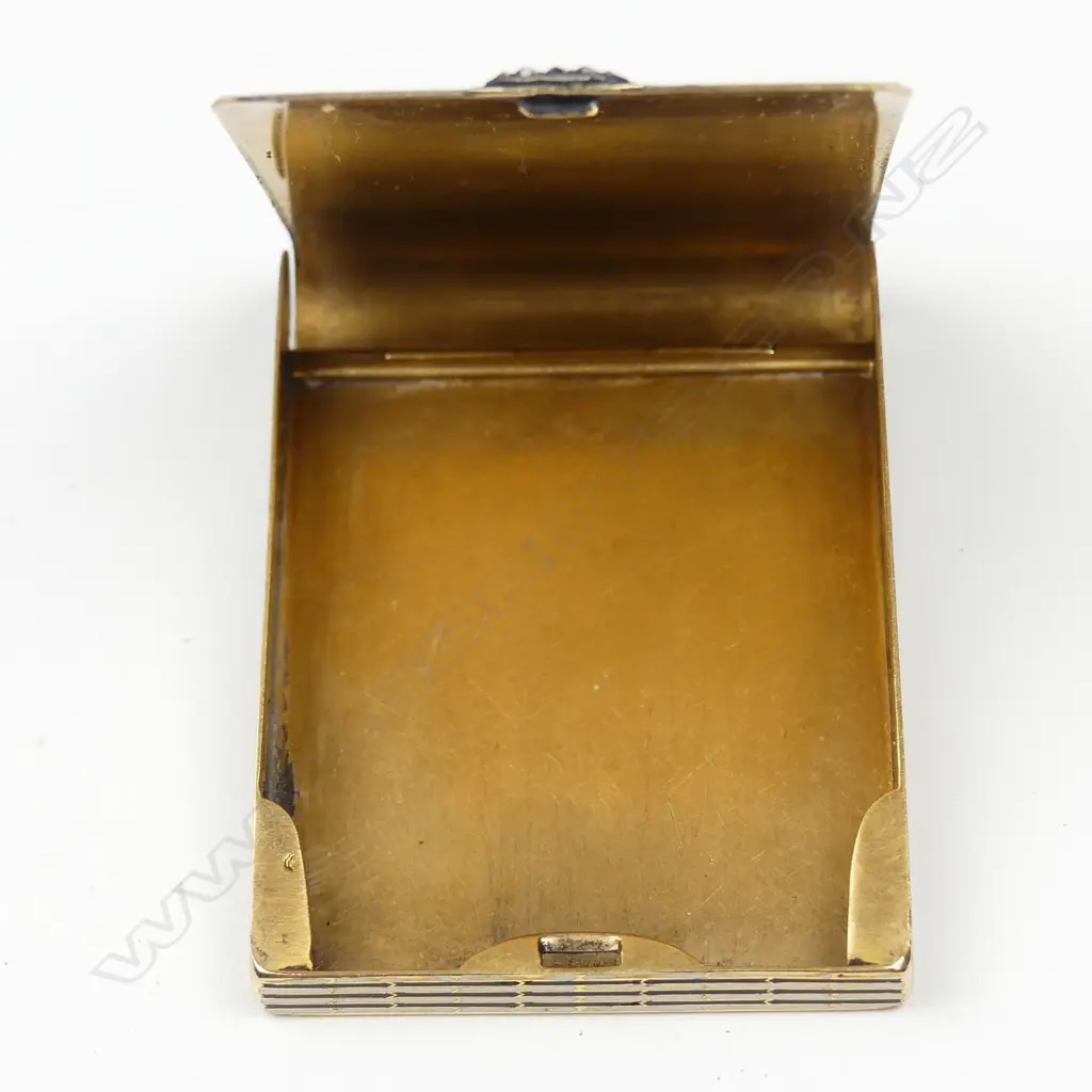 An 18ct gold Cartier match safe Image 1++
