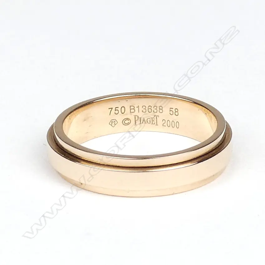 A modern Piaget 18ct. rose gold band ring Image 1++