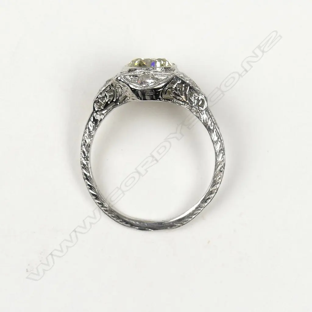 A platinum and 1.00ct diamond Art Deco style ring Image 1++