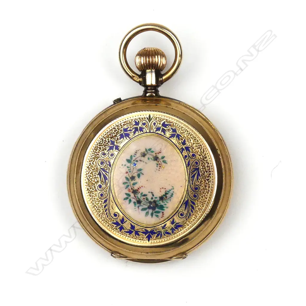 An early 20thC 14ct. yellow gold and enamelled lady's hunter pocket watch Image 1++
