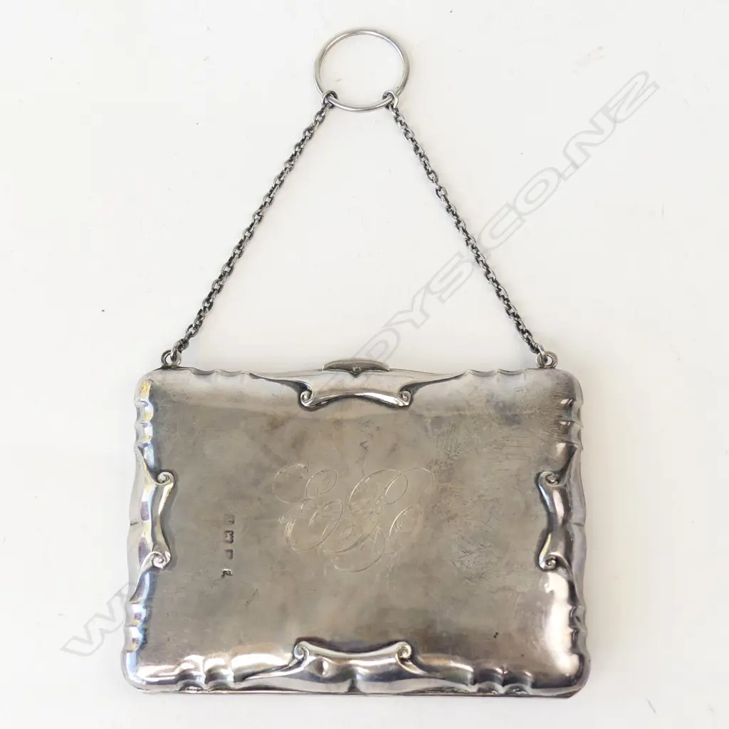 A George V silver lady's card case Image 1++