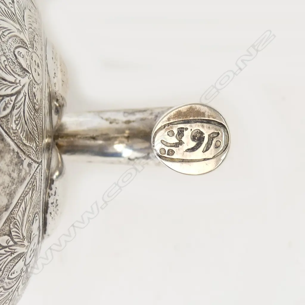 An Arabian silver small box Image 1++