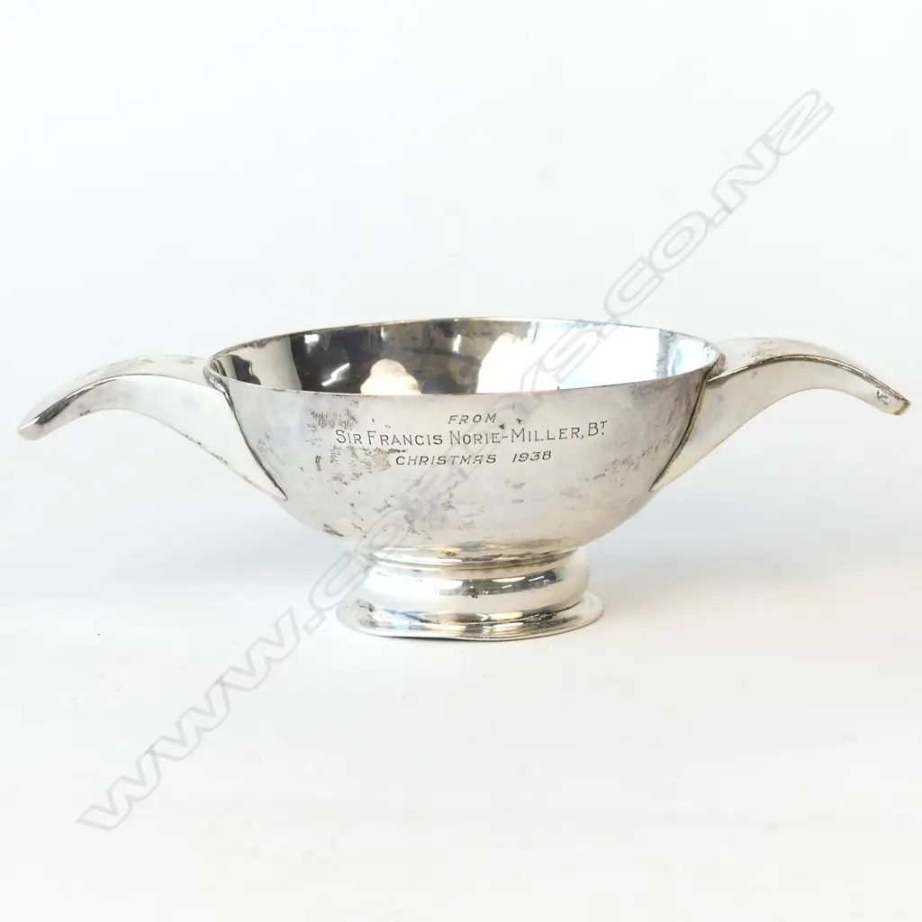 A silver quaich Image 1++
