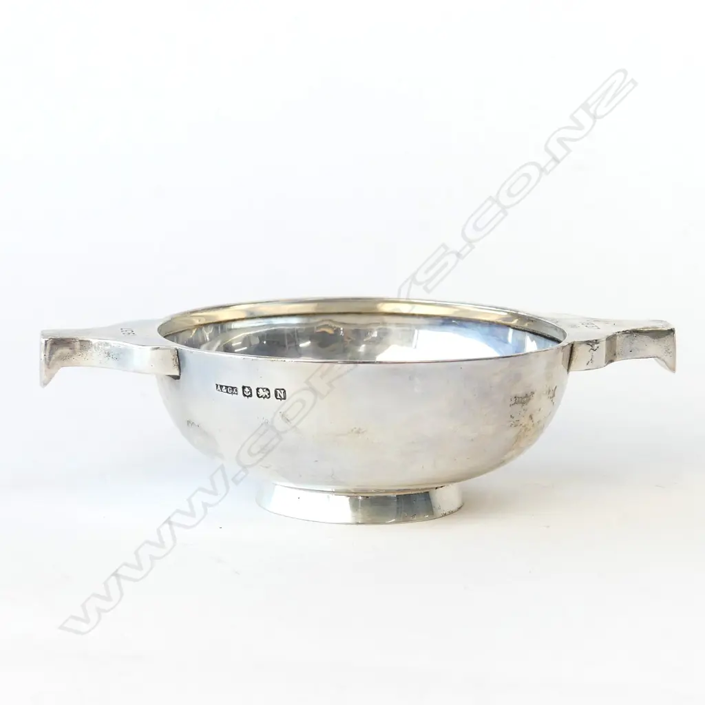 A silver presentation quaich Image 1++