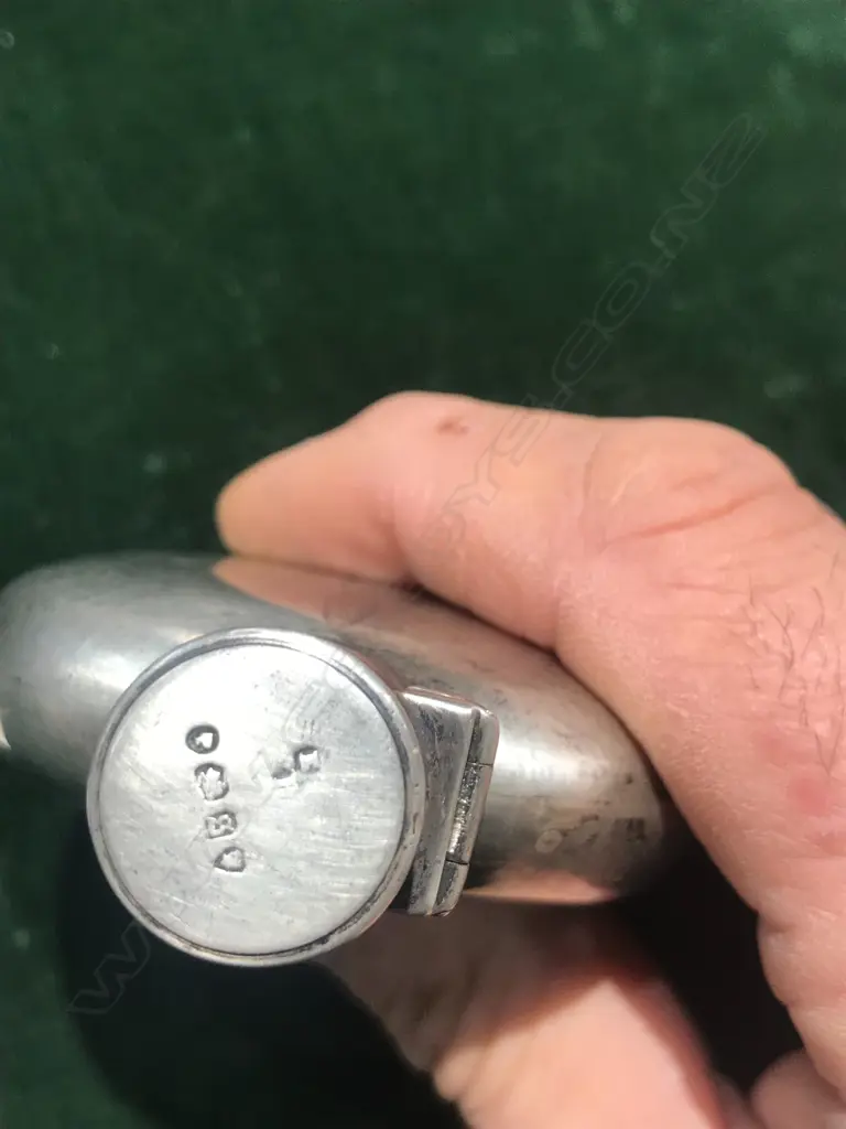 A Victorian hunting themed silver hip flask Image 1++